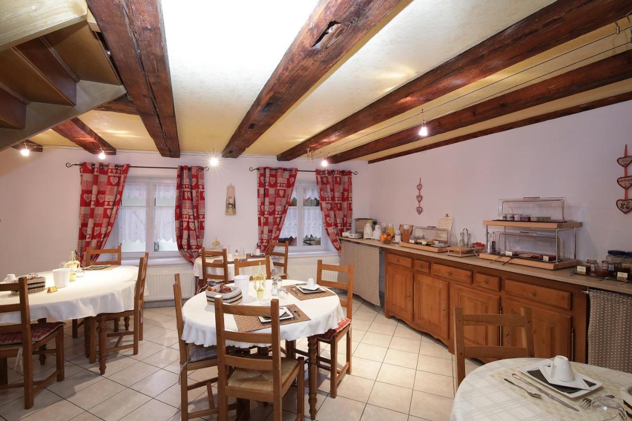 Sylvie Fahrer Et Fils Bed & Breakfast Сен-Иполит Екстериор снимка